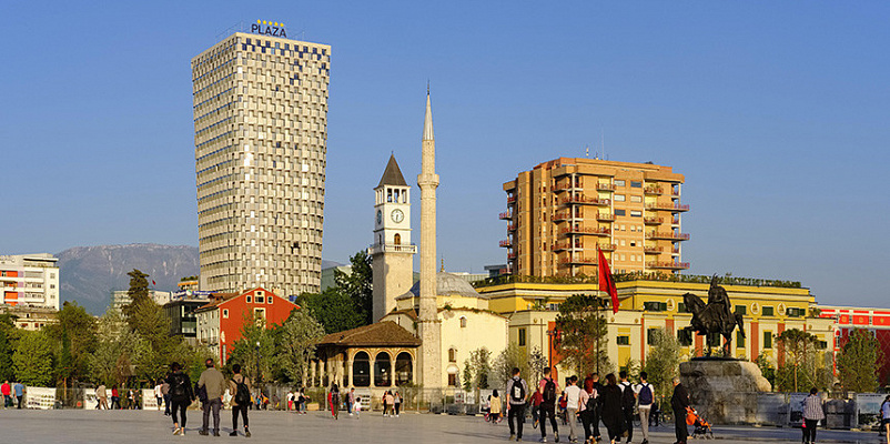 Албания решила продавать гражданство инвесторам. За это страну могут лишить входа в ЕС